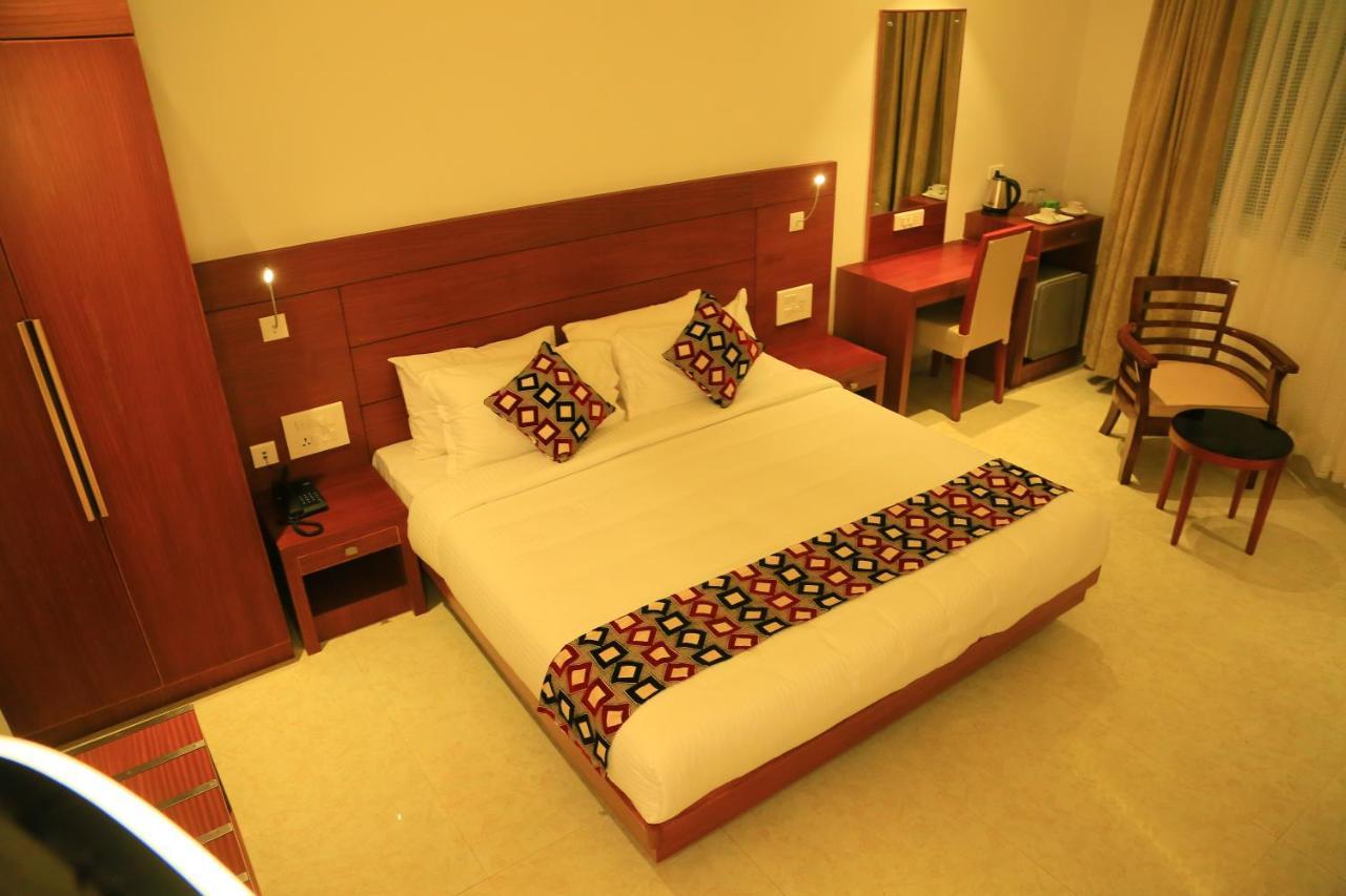 Hotel Victoria International Kattappana المظهر الخارجي الصورة